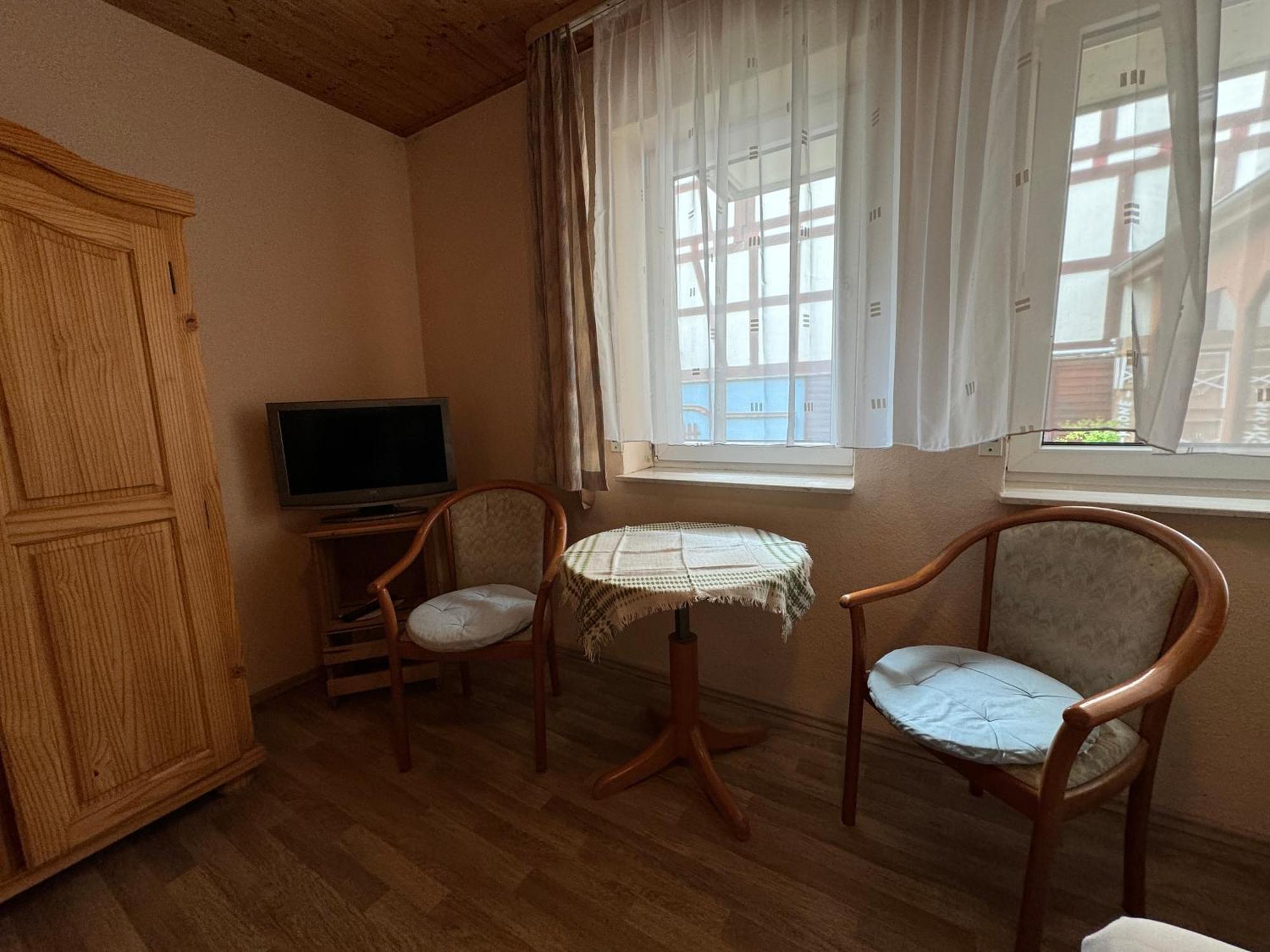 Zur Goldenen Krone Pension Штадталлендорф Экстерьер фото